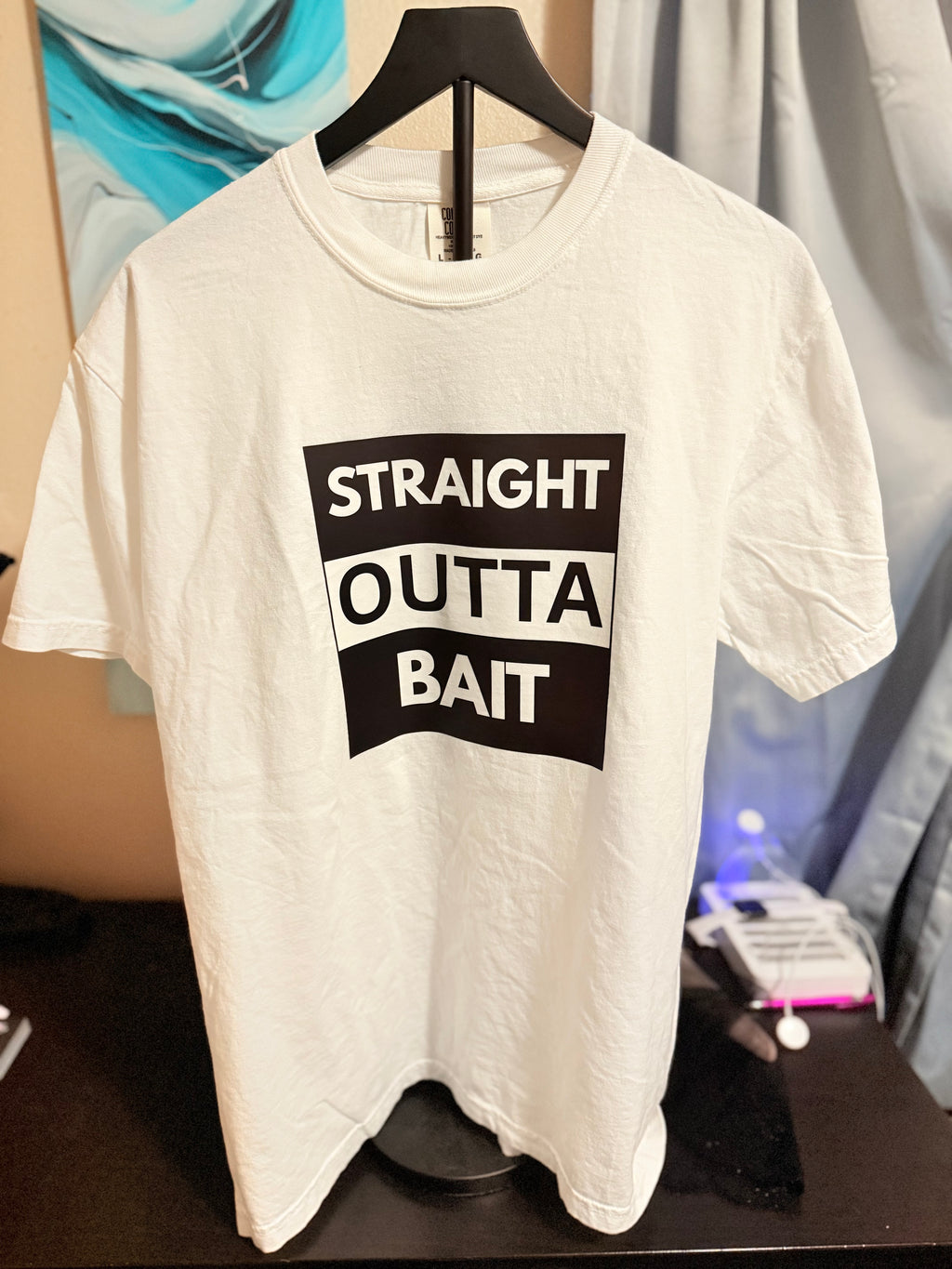 “Straight outta bait” graphic Tee