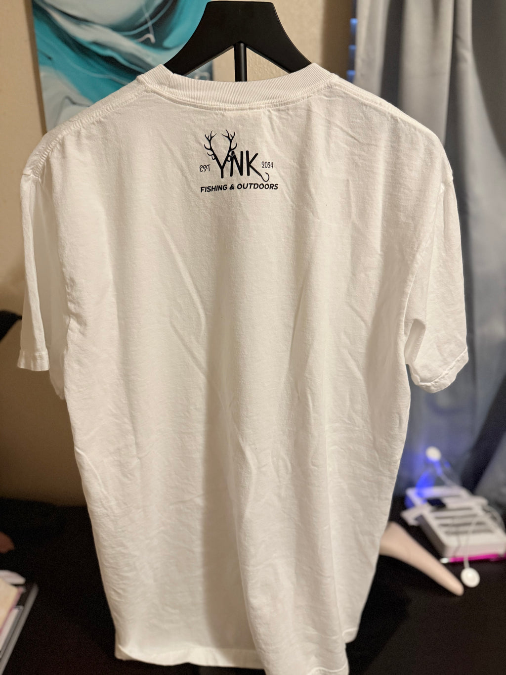 “Straight outta bait” graphic Tee