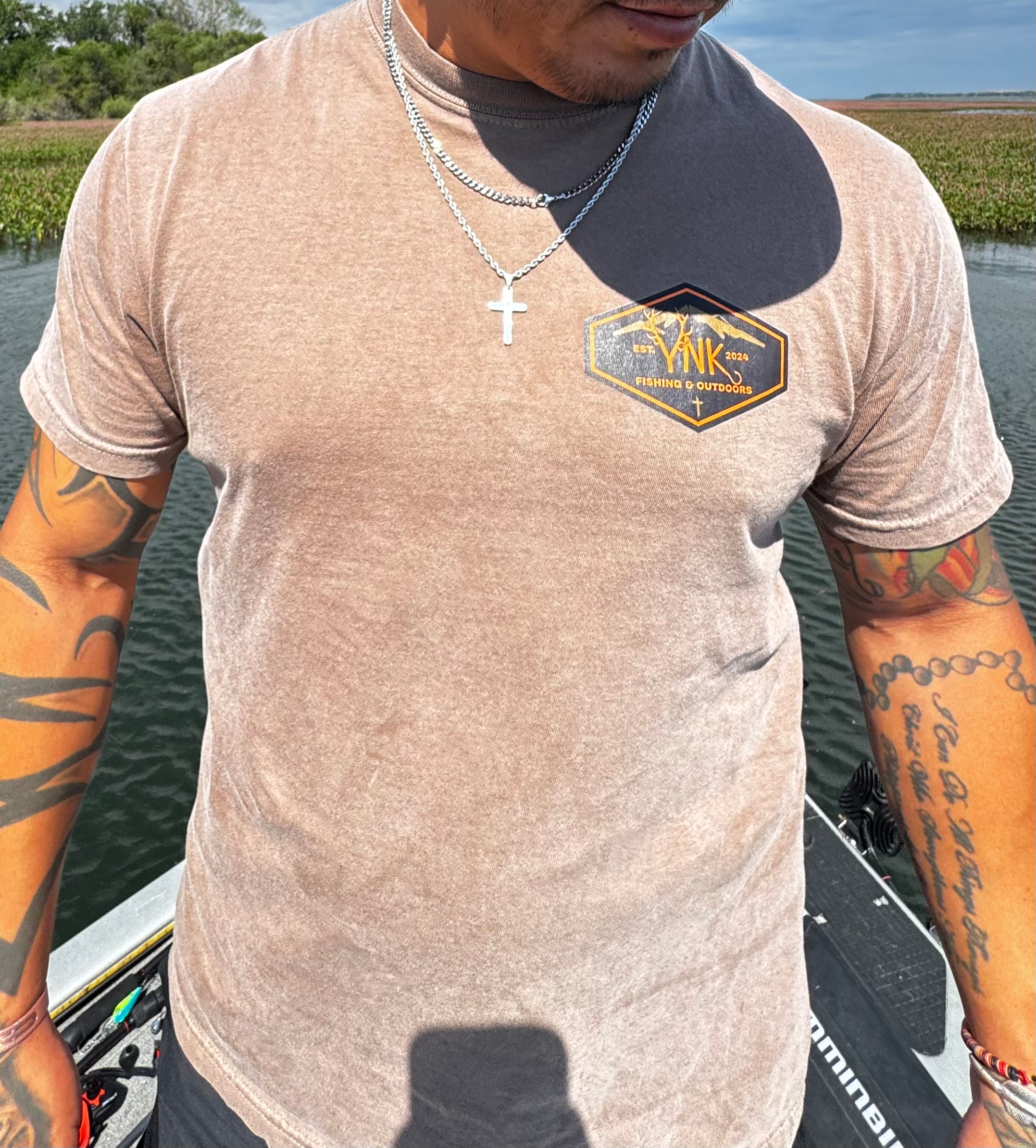 Outdoors camo short sleeve tee