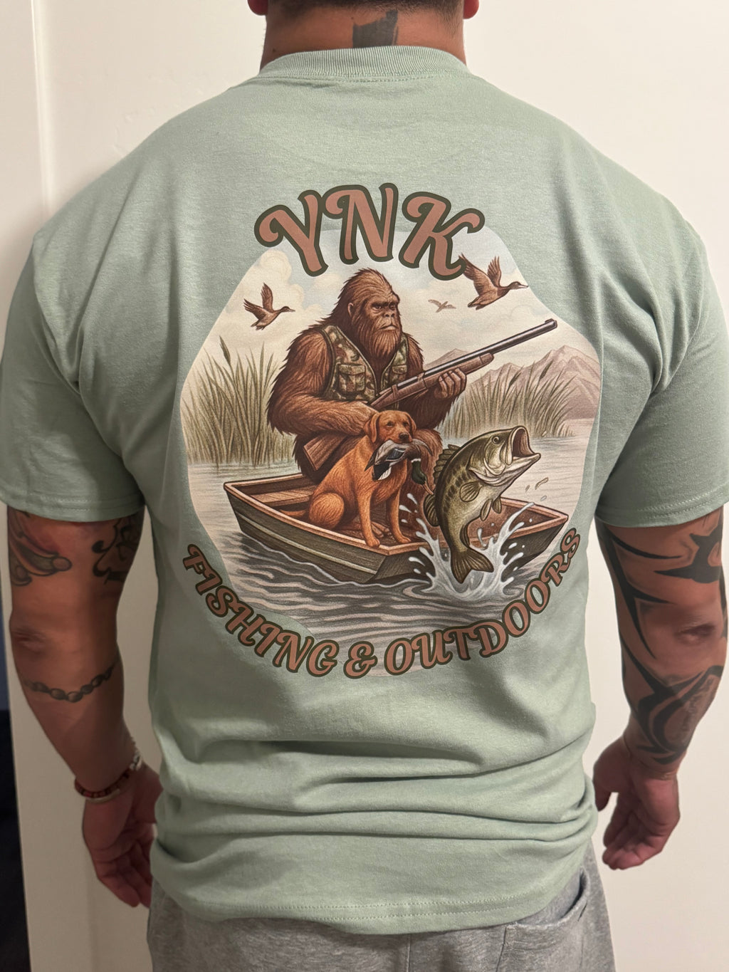 Squatch outdoors short sleeve tees